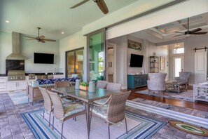 Dining - Punta Gorda 3-Bedroom Canalfront Pool Home with Dock (Punta Gorda)