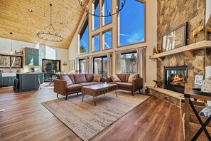 Smart TV, fireplace, DVD player, books
