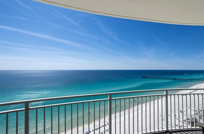 2 Bedrooms in Aqua Resort with Beautiful Views!