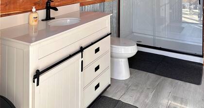 Whitetail Camping Cottage at Coble Highland Ranch