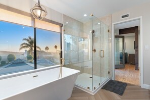 Hair dryer, towels, soap, shampoo - Surreal Serenity Escape wIth Game Room, Pool & Spa (La Mesa)