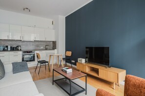 Fernseher, Stereoanlage