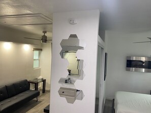 2 chambres, bureau, fer et planche à repasser, Wi-Fi gratuit