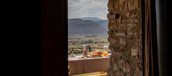 Ferienhaus 'Masía Casa Rullo' mit Bergblick, privater Terrasse und WLAN