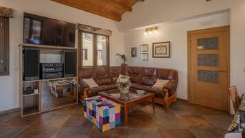 Een televisie en een dvd-speler