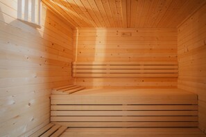 Sauna - Country House 'Casa Rural El Rincon Del Chef' with Private Garden, Wi-Fi and Air Conditioning (Castrojeriz)