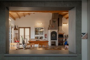 Interior - Country House 'Casa Rural El Rincon Del Chef' with Private Garden, Wi-Fi and Air Conditioning (Castrojeriz)