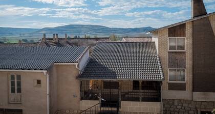Room '102 Deluxe Acuarela Vistas Montaña' with Shared Garden, Wi-Fi and Air Conditioning
