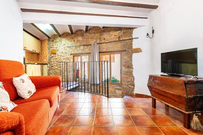 Apartment 'Loft Cuco' with Mountain View and Wi-Fi