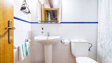 Douche, serviettes fournies