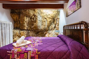 3 makuuhuonetta, ilmainen Wi-Fi, vuodevaatteet