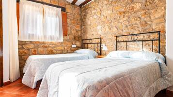 2 chambres, Wi-Fi gratuit, draps fournis