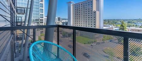 Deluxe-Apartment, Stadtblick | Terrasse/Patio