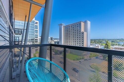 Sophari Downtown: Bellevue Apartments