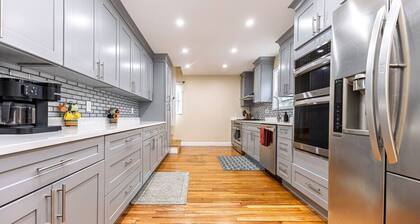 Recently Renovated Extremely Spacious Home For You