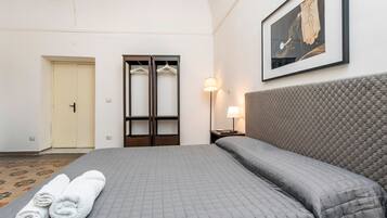 2 chambres, fer et planche Ă repasser, Wi-Fi gratuit, draps fournis