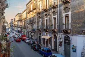 Miscellaneous - Apartment 'Forti Luna' with Balcony, Wi-Fi and Air Conditioning (Catania)