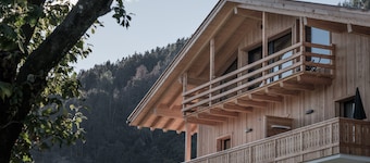 Apartment 'Oberhemberger Hof Zwoaer' with Mountain View, Shared Terrace and Wi-Fi