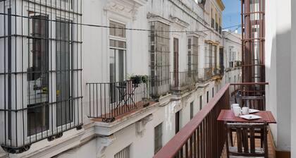 Apartment 'Centrica Jerez' with Shared Terrace, Wi-Fi and Air Conditioning