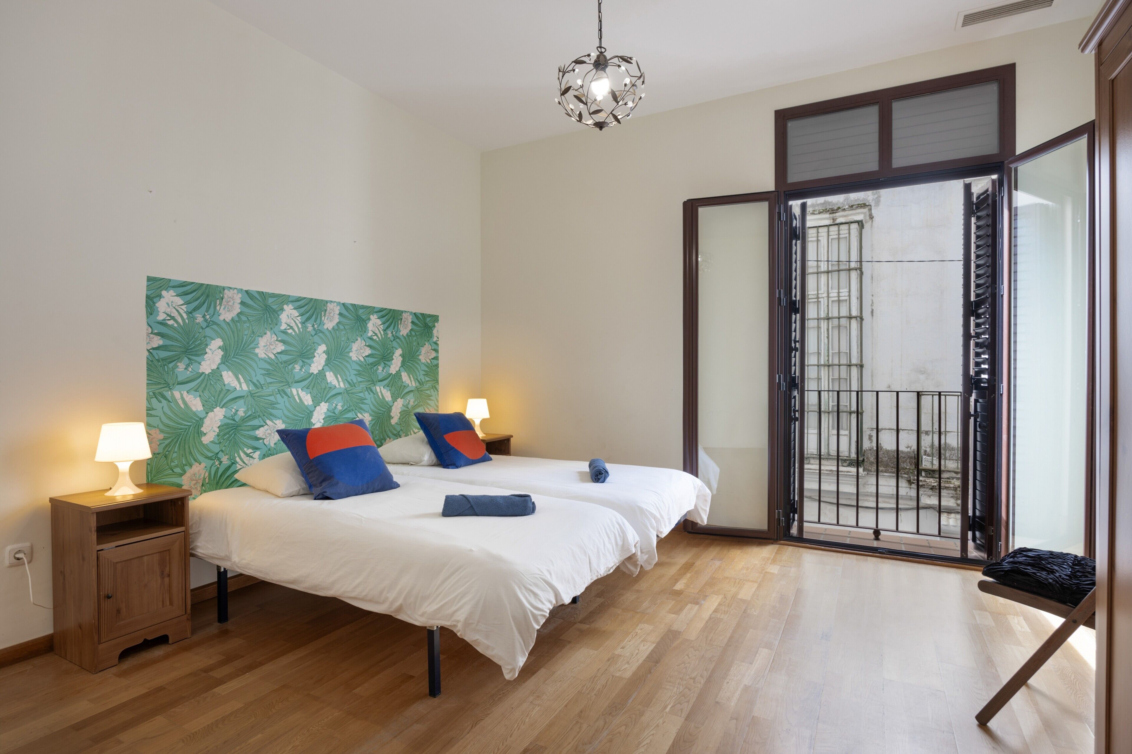 2 habitaciones, wifi gratis y ropa de cama 