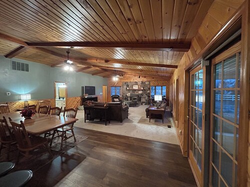 Large 4-bedroom 3-bath single level home with spacious greatroom and dining area