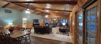 Large 4-bedroom 3-bath single level home with spacious greatroom and dining area