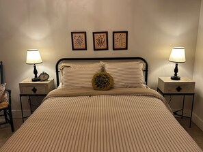 4 Schlafzimmer, Bügeleisen/Bügelbrett, Reisekinderbett, WLAN