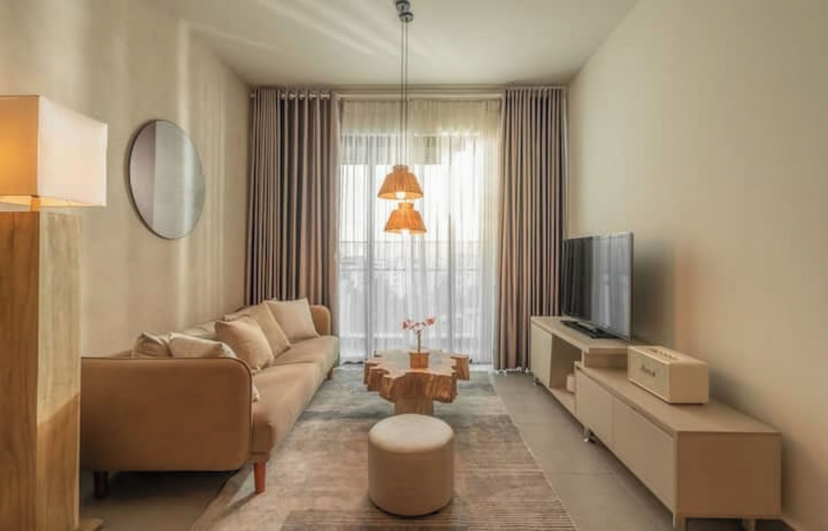 Superior Apartment, 3 Bedrooms, Kitchen, City View | Living area | 42-inch flat-screen TV with cable channels