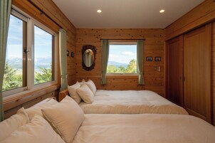 2 habitaciones, escritorio, tabla de planchar con plancha y wifi gratis 