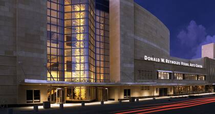 7BR Comfort Haven For 16 I Next to Tinker I EC