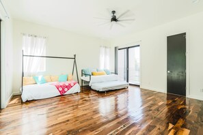 House | 3 bedrooms - Cozy Getaway Perfect for 10 Prime Location NW6 (Oklahoma City)