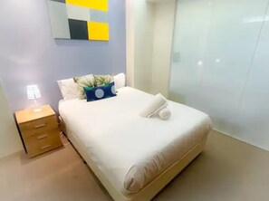 1 bedroom, desk, iron/ironing board, WiFi