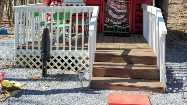 Property grounds - Whimsical Candy Cabin in Blue Ridge with Lollipop Garden, Firepit & Petting Zoo (Hayesville)