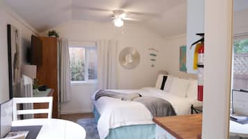 1 slaapkamer, een strijkplank/strijkijzer, gratis wifi, beddengoed