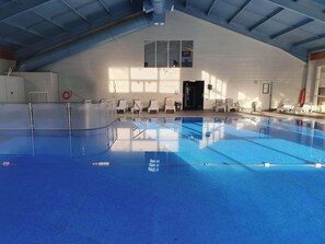 Pool - Atlantic Lodge 4-Beds, Sleeps 10, Pool & Pets Ok (Newquay)