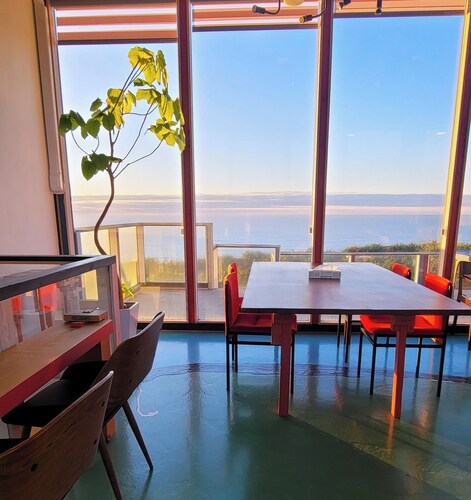 Familyroom1045  Ocean View / Asahi Chiba