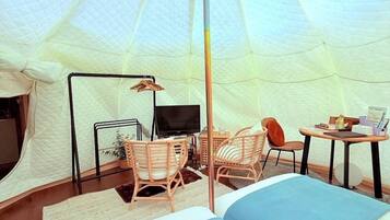 1 slaapkamer, een bureau, gratis wifi, beddengoed