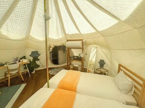 1 bedroom, desk, free WiFi, bed sheets