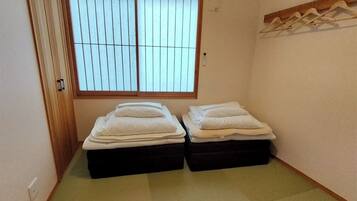 2 bedrooms, free WiFi, bed sheets