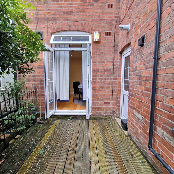 Exterior detail - Kenilworth Modern Apartment with 2 Bedrooms (Coventry)