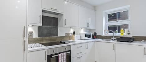 Fridge, microwave, oven