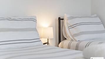 2 Schlafzimmer, Bügeleisen/Bügelbrett, kostenloses WLAN, Bettwäsche