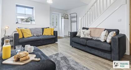 Lisa's House Leek Parking Close to Alton Towers