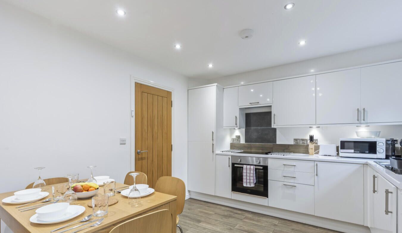 Fridge, microwave, oven