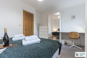 2 habitaciones, tabla de planchar con plancha y wifi gratis