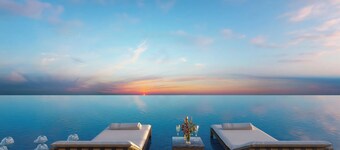 The Sky 89 Panorama D7