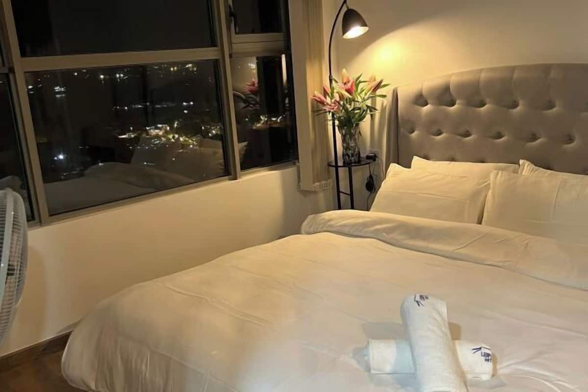 1 chambre, bureau, espace de travail pour ordinateur portable