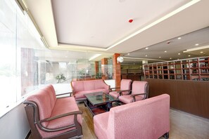 로비 좌석 공간