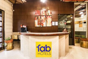 Reception - Fabhotel Darshan Tower (Nagpur)