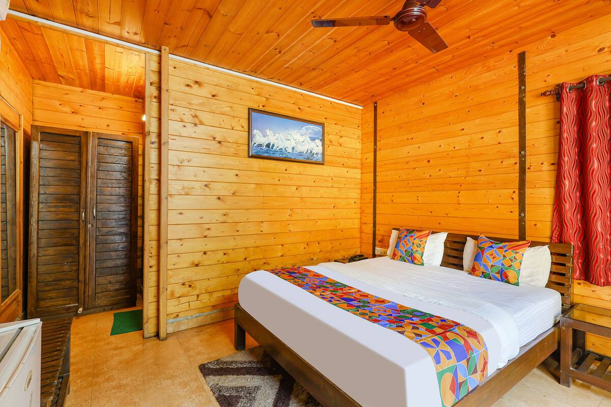 Deluxe Room | Egyptian cotton sheets, premium bedding, in-room safe, free WiFi